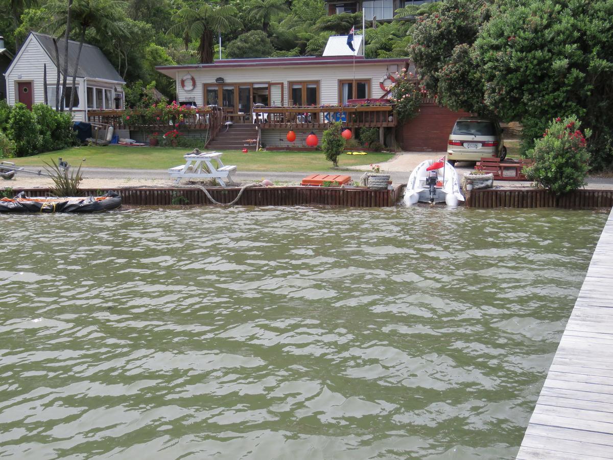 Waterfront Bed And Breakfast Picton Buitenkant foto